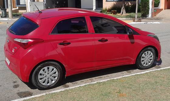 HYUNDAI HB20 1.0 COMFORT PLUS 12V FLEX 4P MANUAL HYUNDAI HB20 1.0 COMFORT PLUS 12V FLEX 4P MANUAL